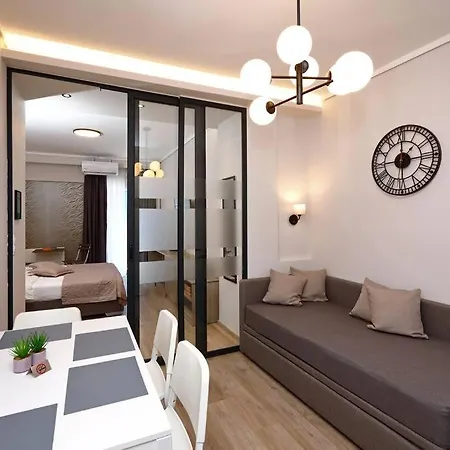 Egnatia Downtown, Urban B Apartment